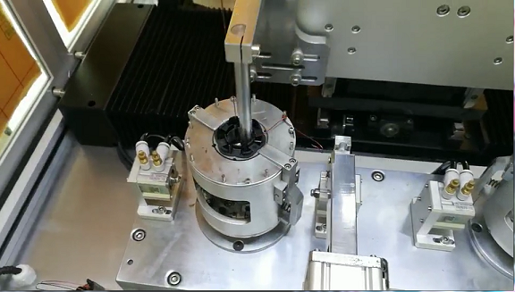 2018年新款无刷电机全自动绕线机